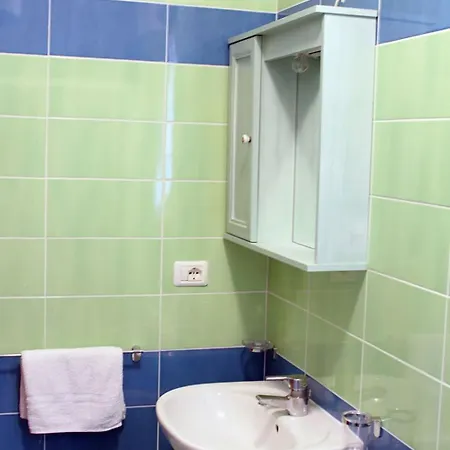 דירה Mit Wasserblick By Interhome *